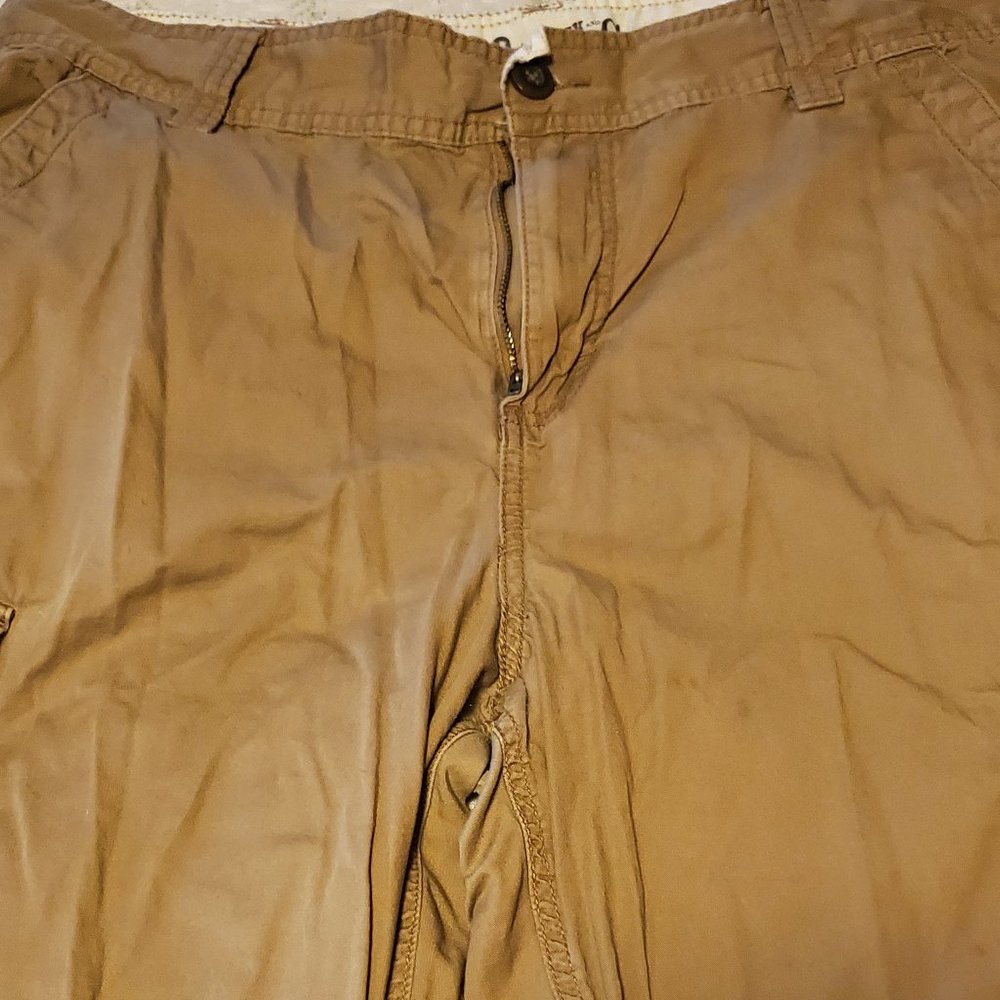 Roebuck Mens Cargo Shorts size 38W